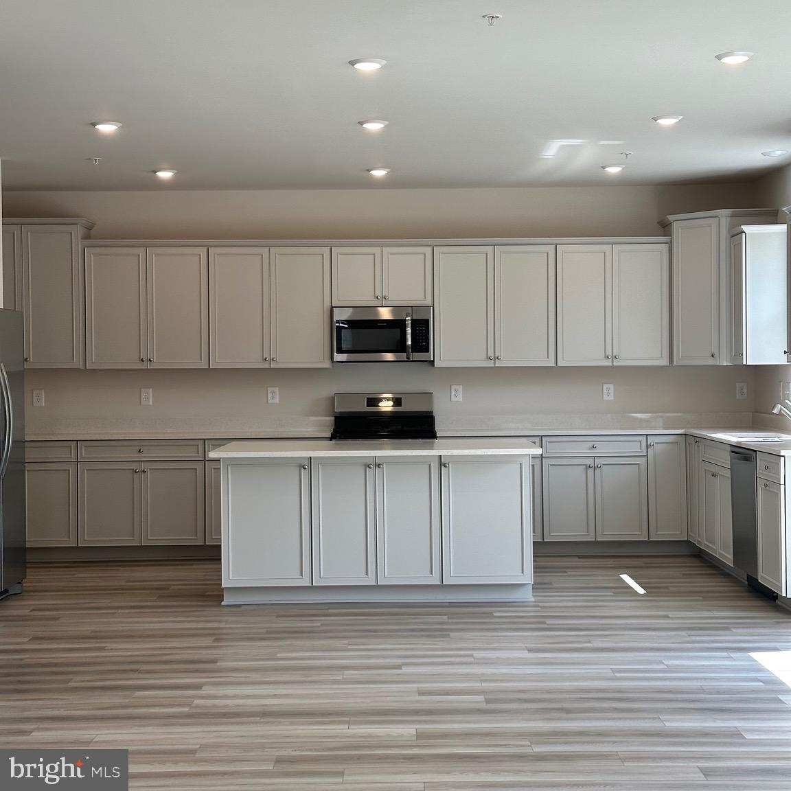 10758 BOREALIS LN