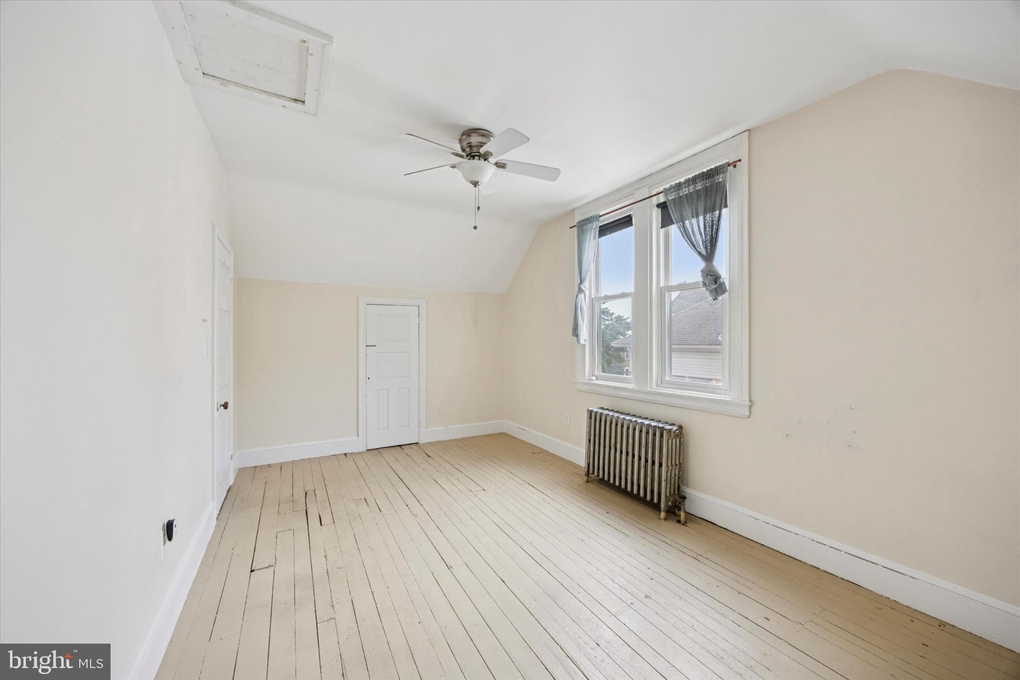 GERMANTOWN (EAST) - Residential