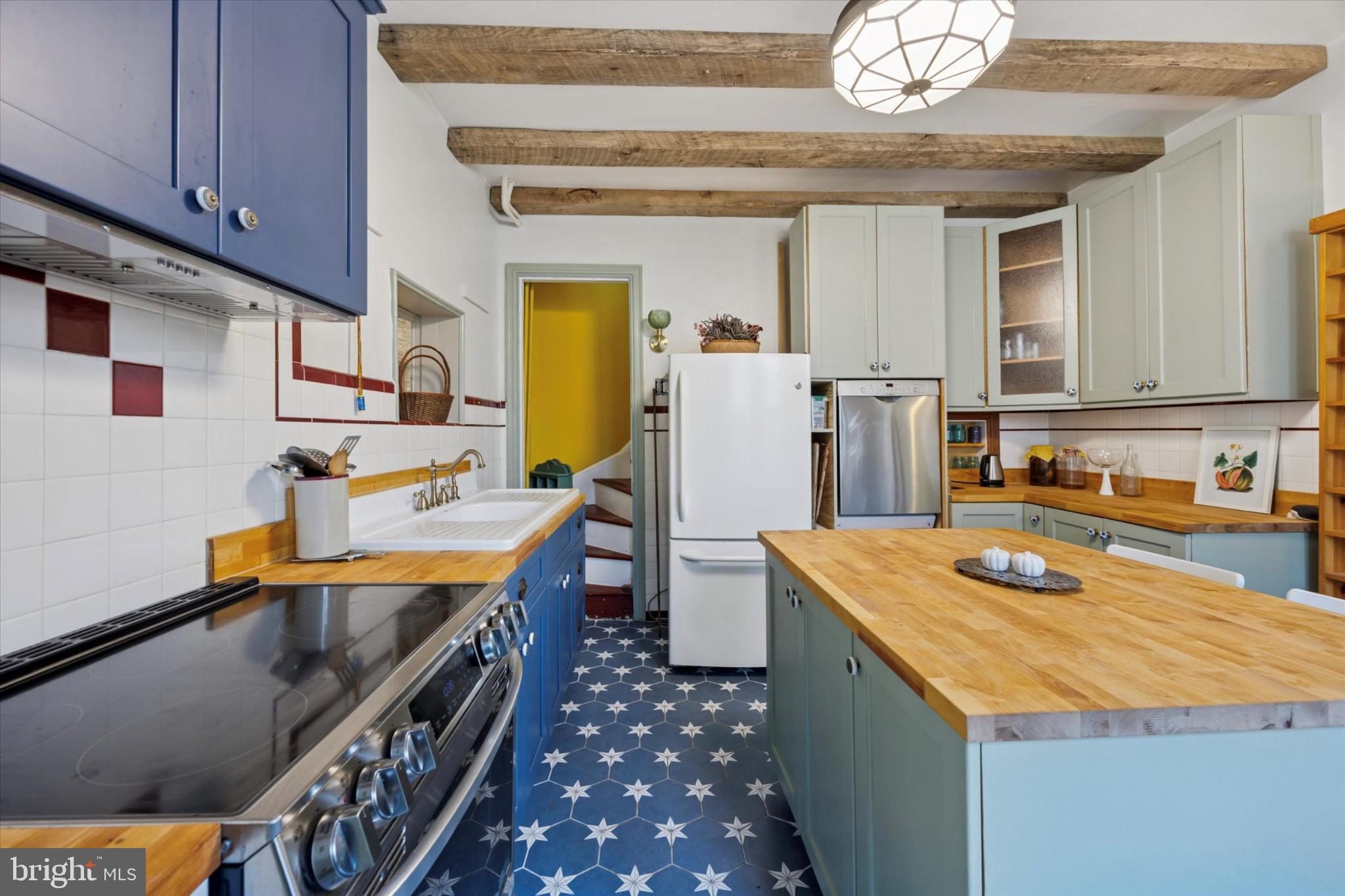 GERMANTOWN (EAST) - Residential