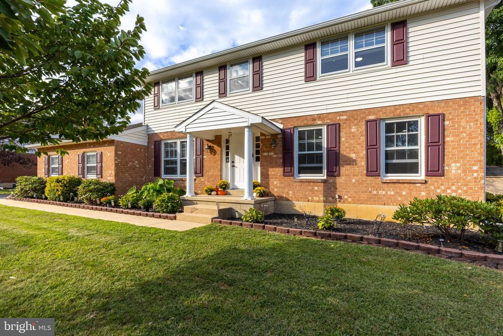 Photo of 2205 Dorval Road, WILMINGTON, DE 19810 (MLS # DENC2091548)