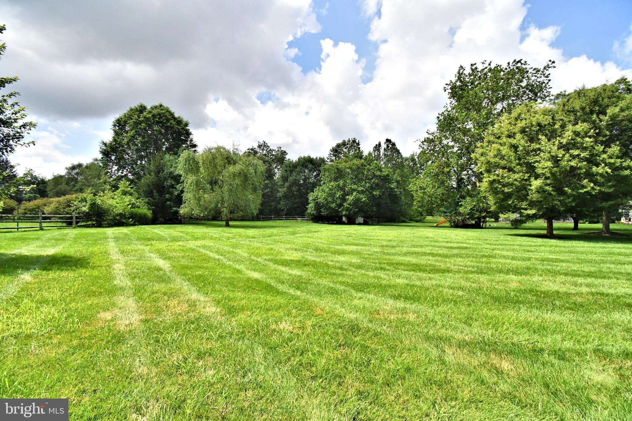 BROOKWOOD ESTS - Residential