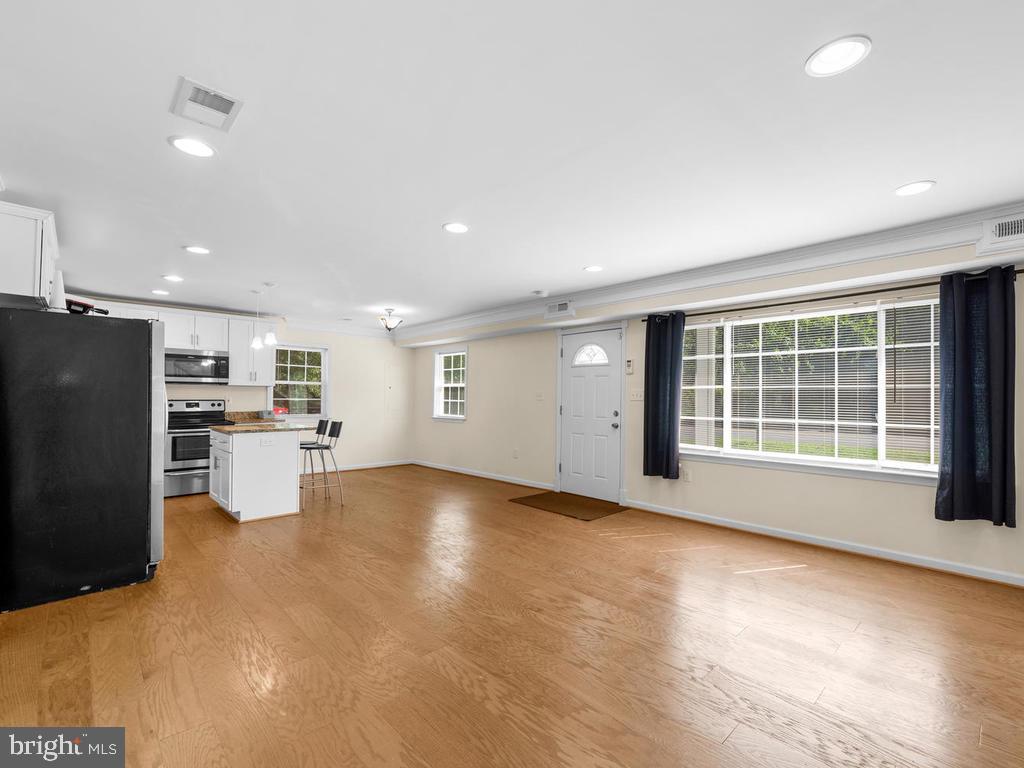 BELTSVILLE - Residential