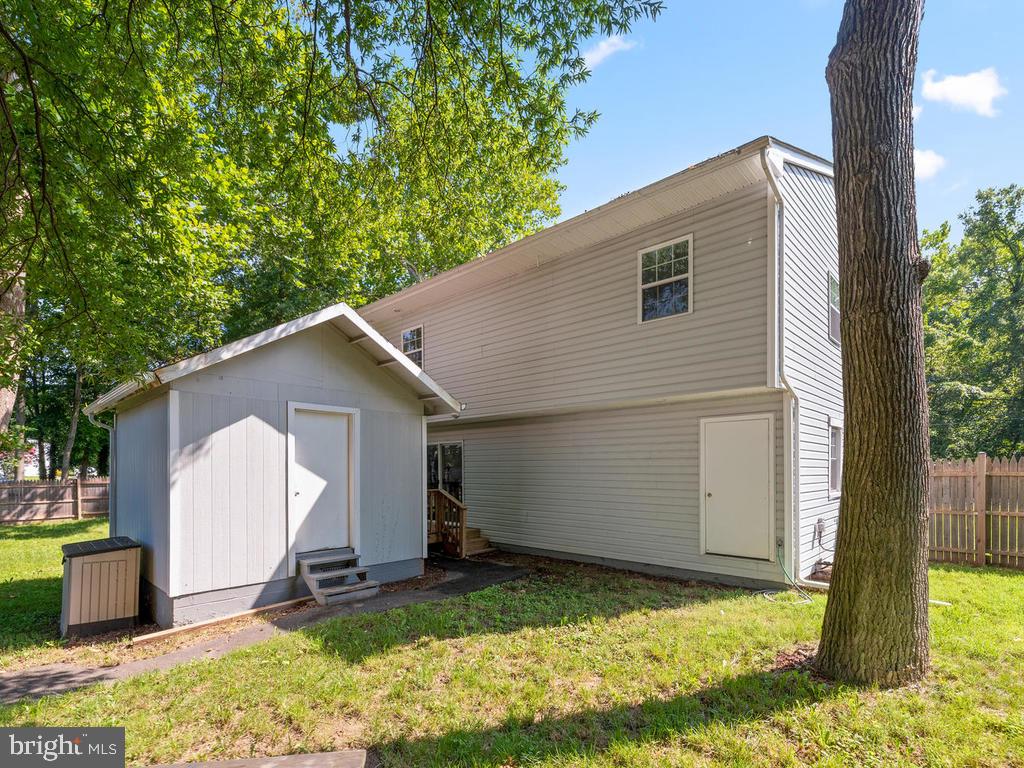 BELTSVILLE - Residential