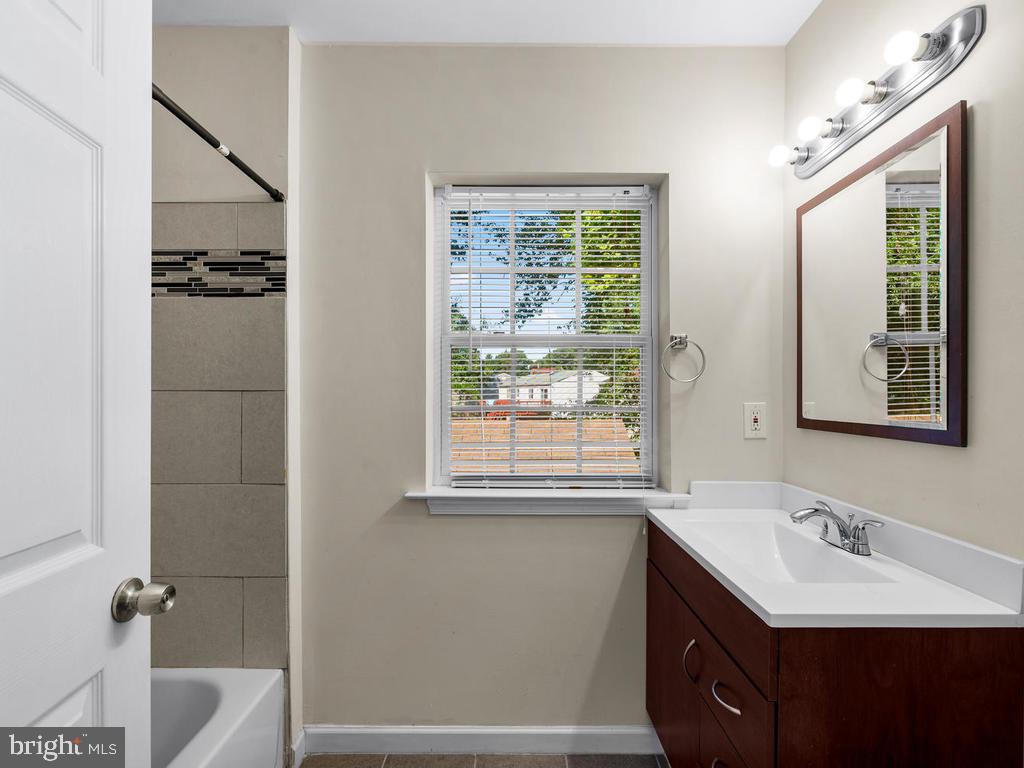 BELTSVILLE - Residential