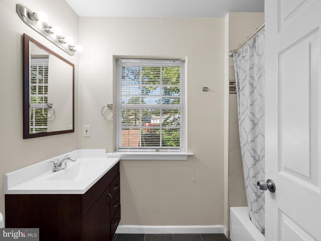 BELTSVILLE - Residential