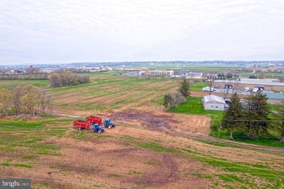 495 E OREGON ROAD 35 AC LITITZ PA 17543