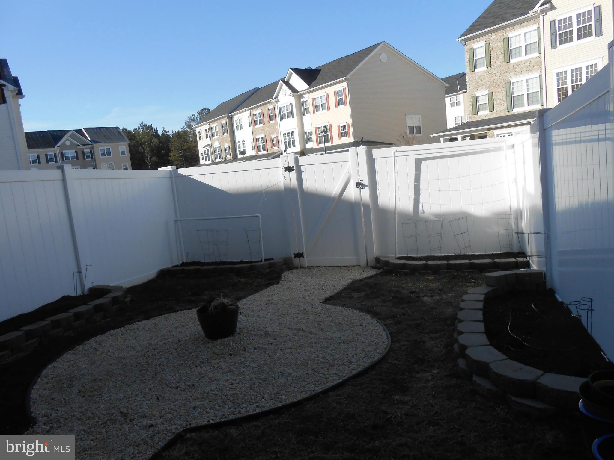 MAZEL - Residential Lease