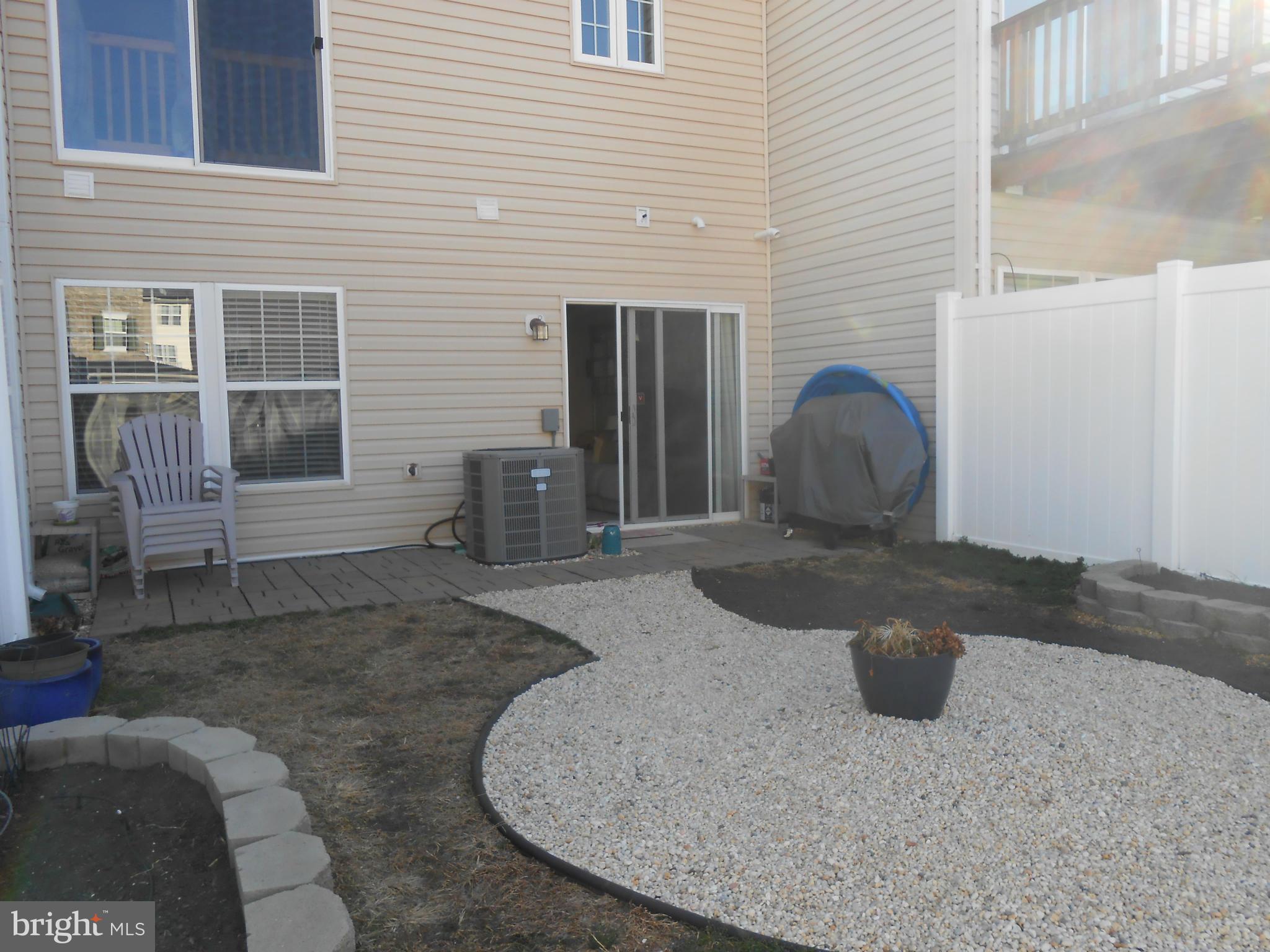 MAZEL - Residential Lease