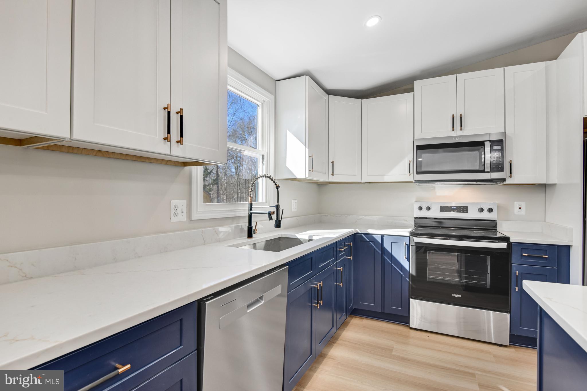 WALTON - Residential