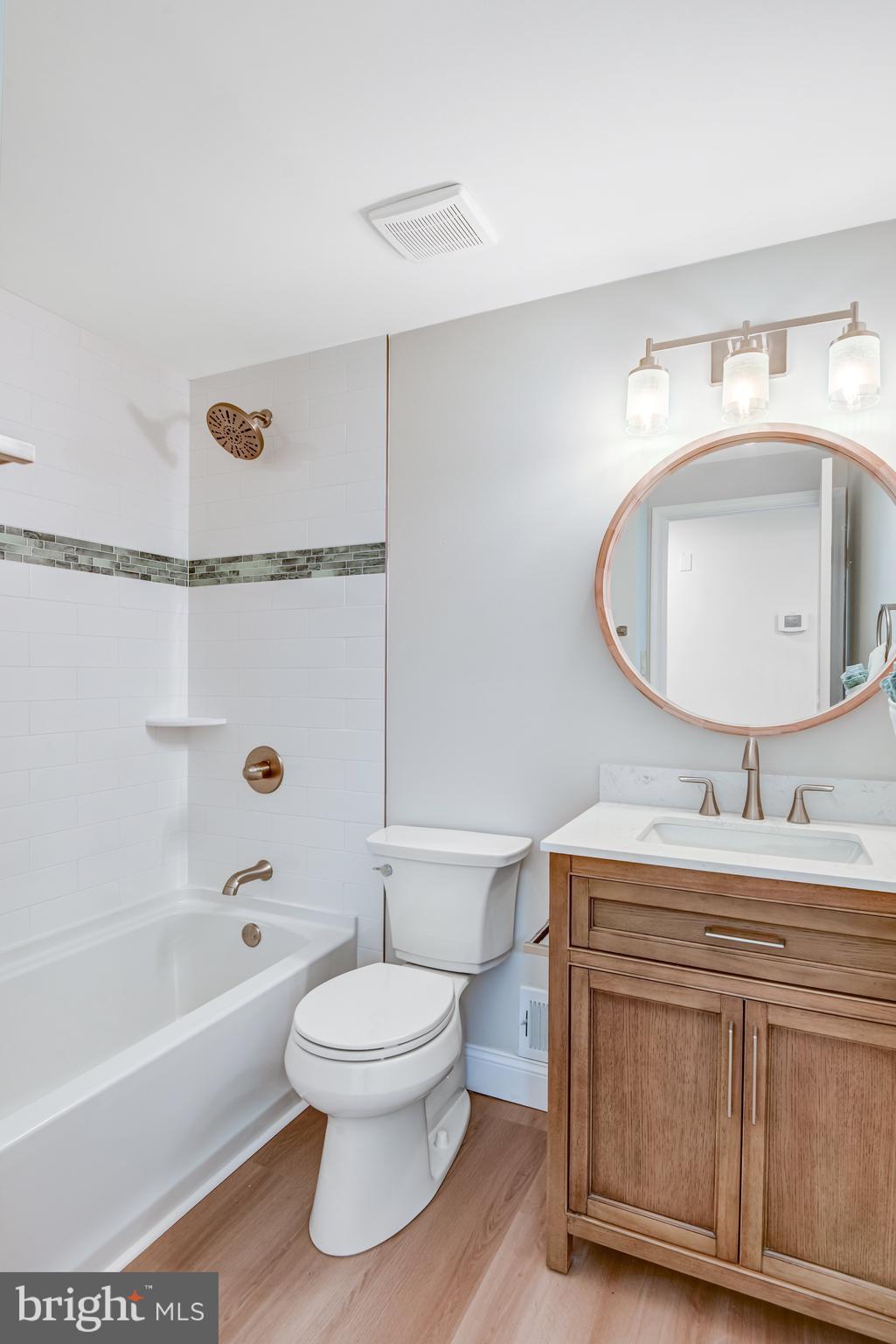 WALTON - Residential