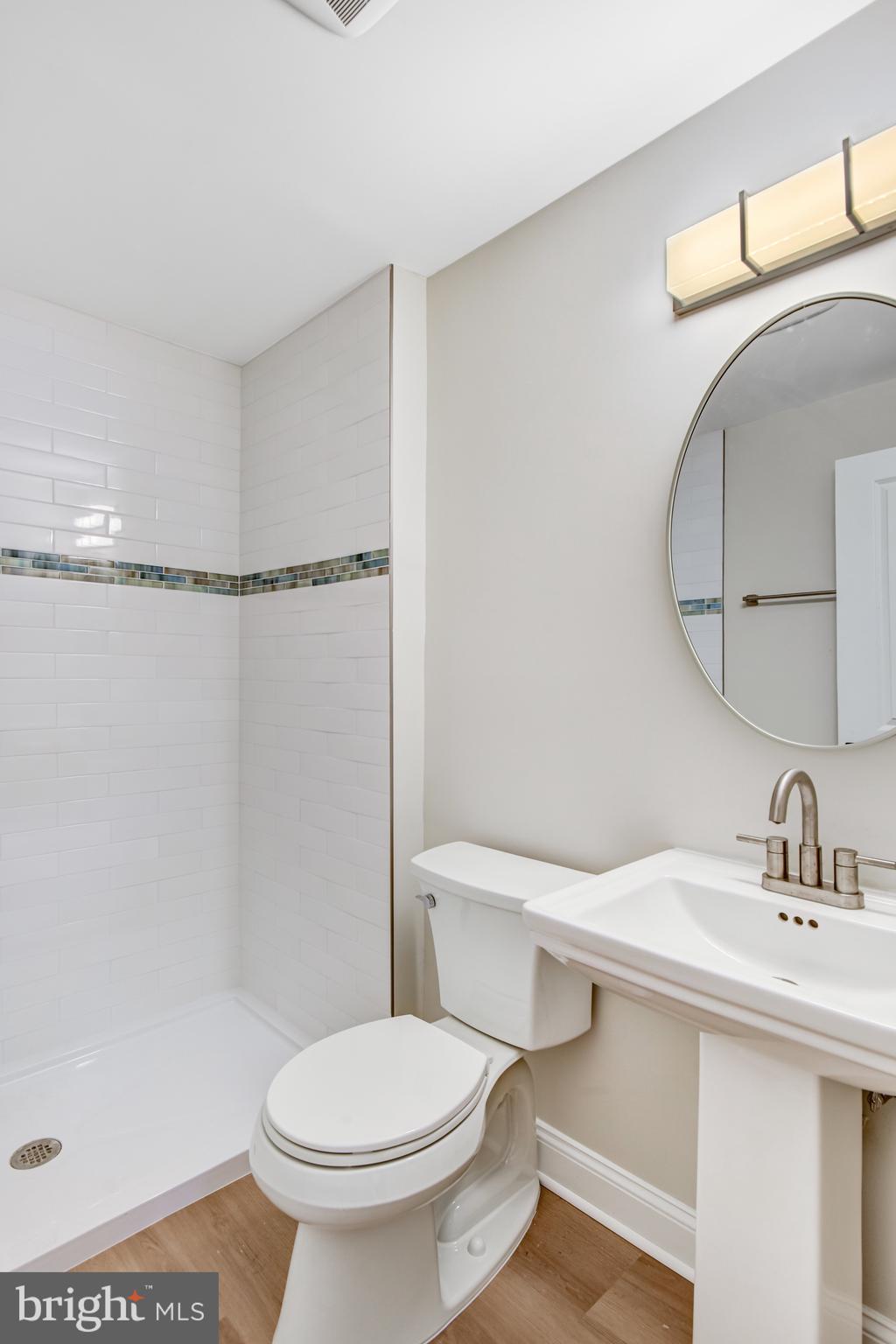 WALTON - Residential