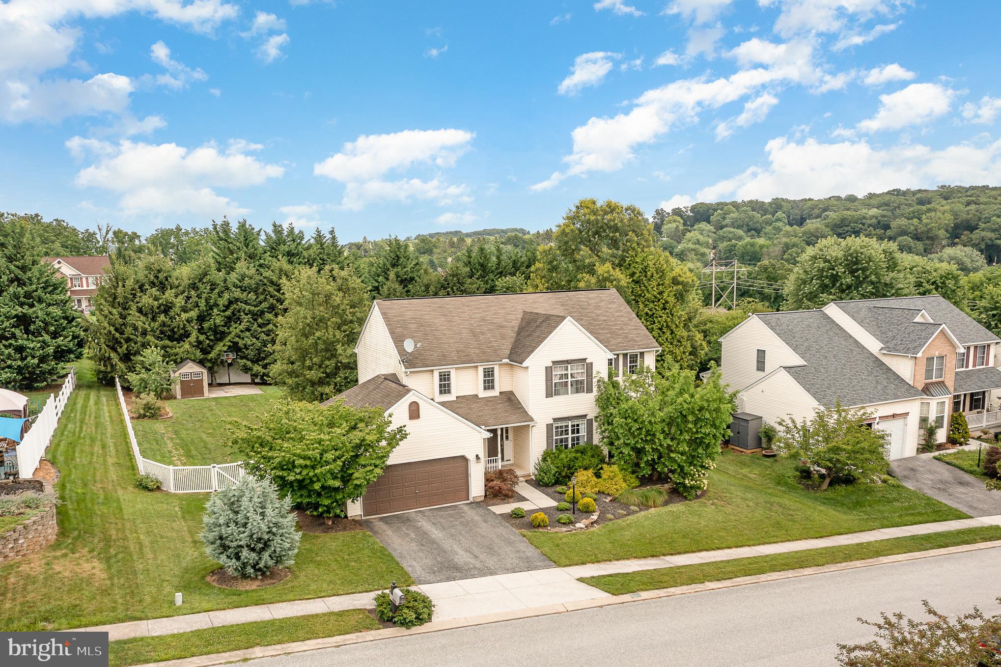 LEADER HEIGHTS CROSSING - Residential