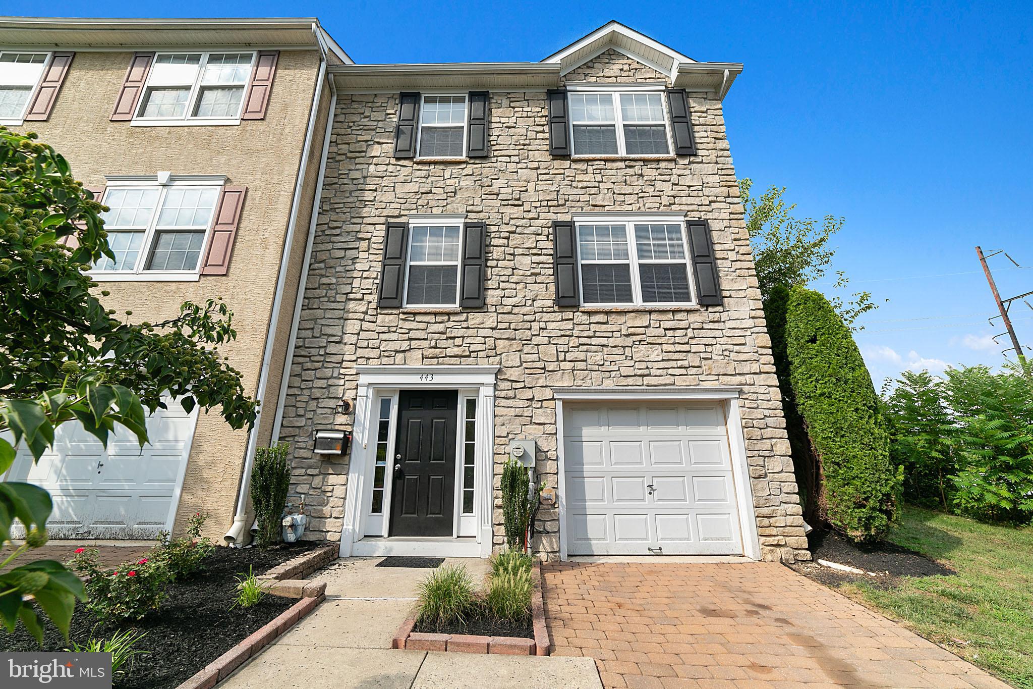 GLENSIDE - Residential