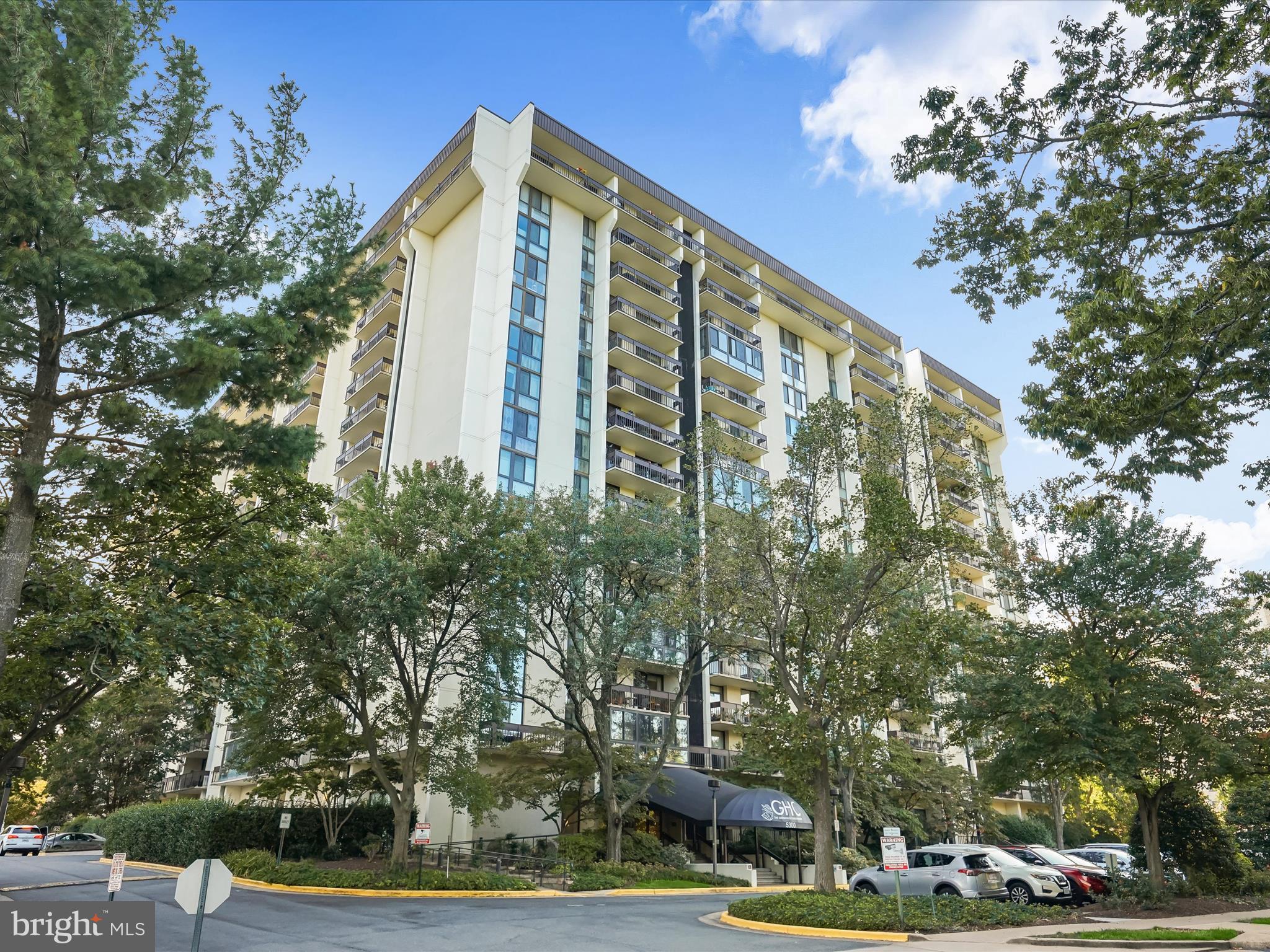 5300 HOLMES RUN PARKWAY 402