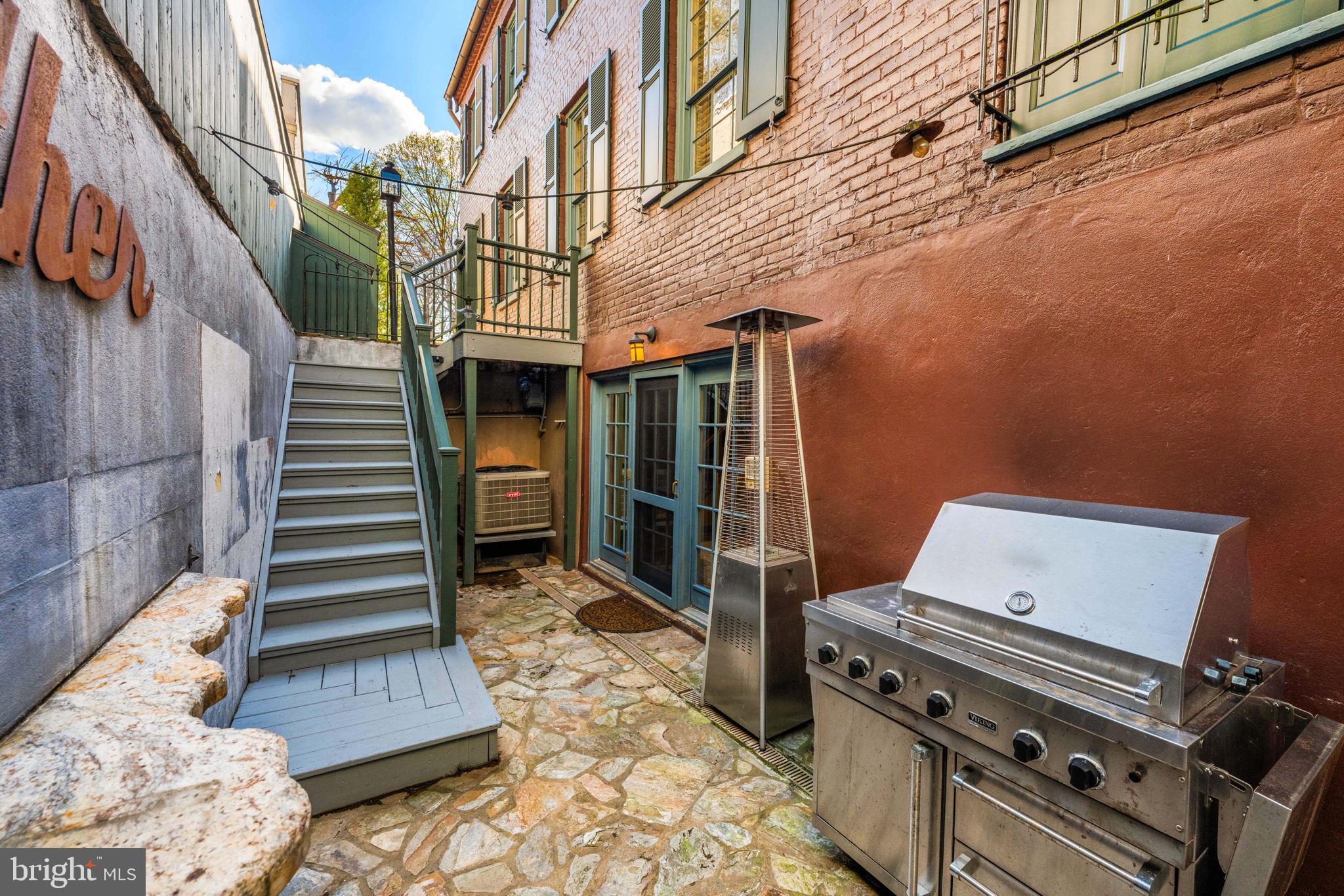 OLD TOWN - Residential