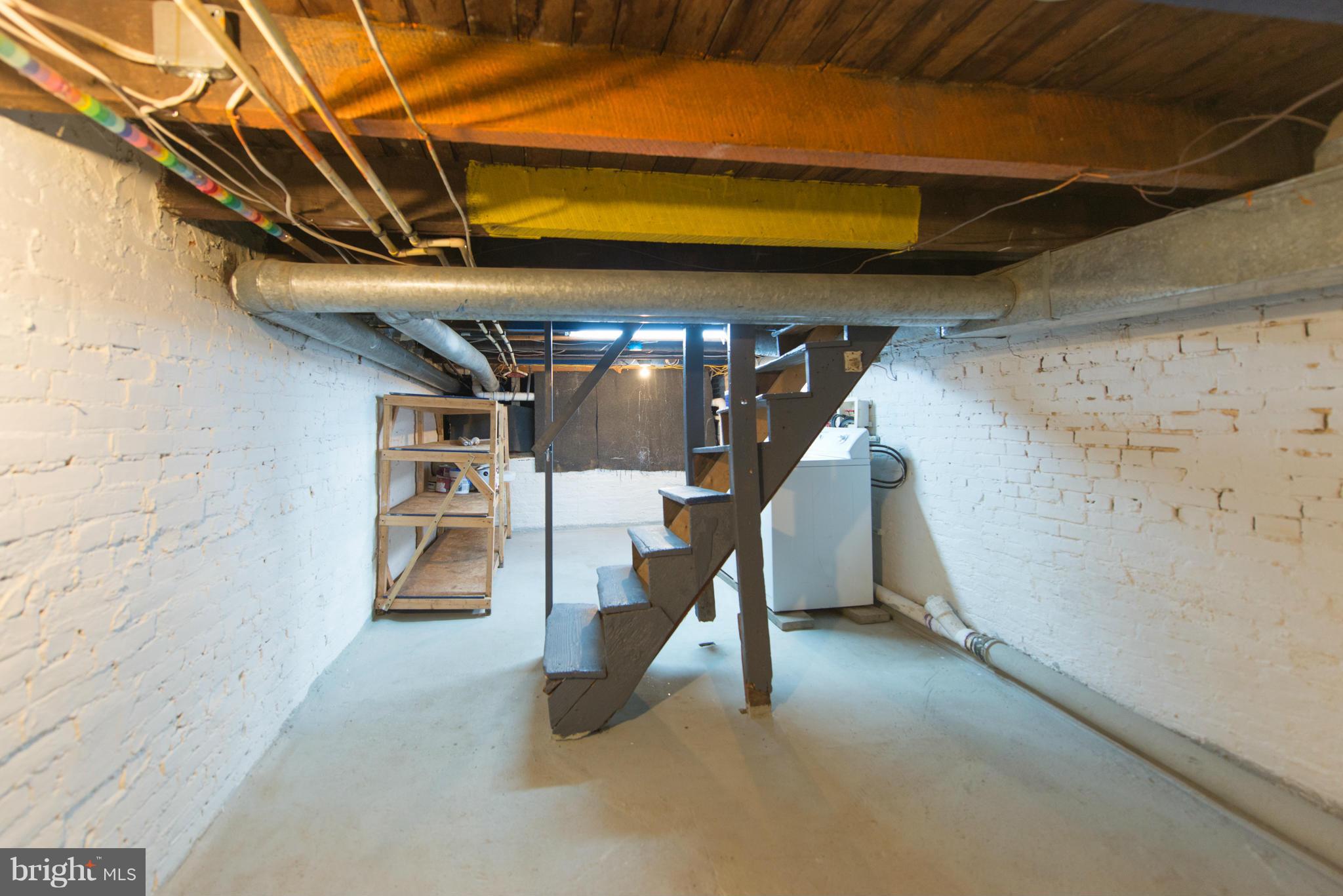 WASHINGTON VILLAGE - Residential