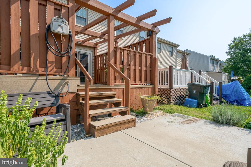 Photo of 81 Robinhill Drive, Lititz, PA 17543 (MLS # PALA2055002)