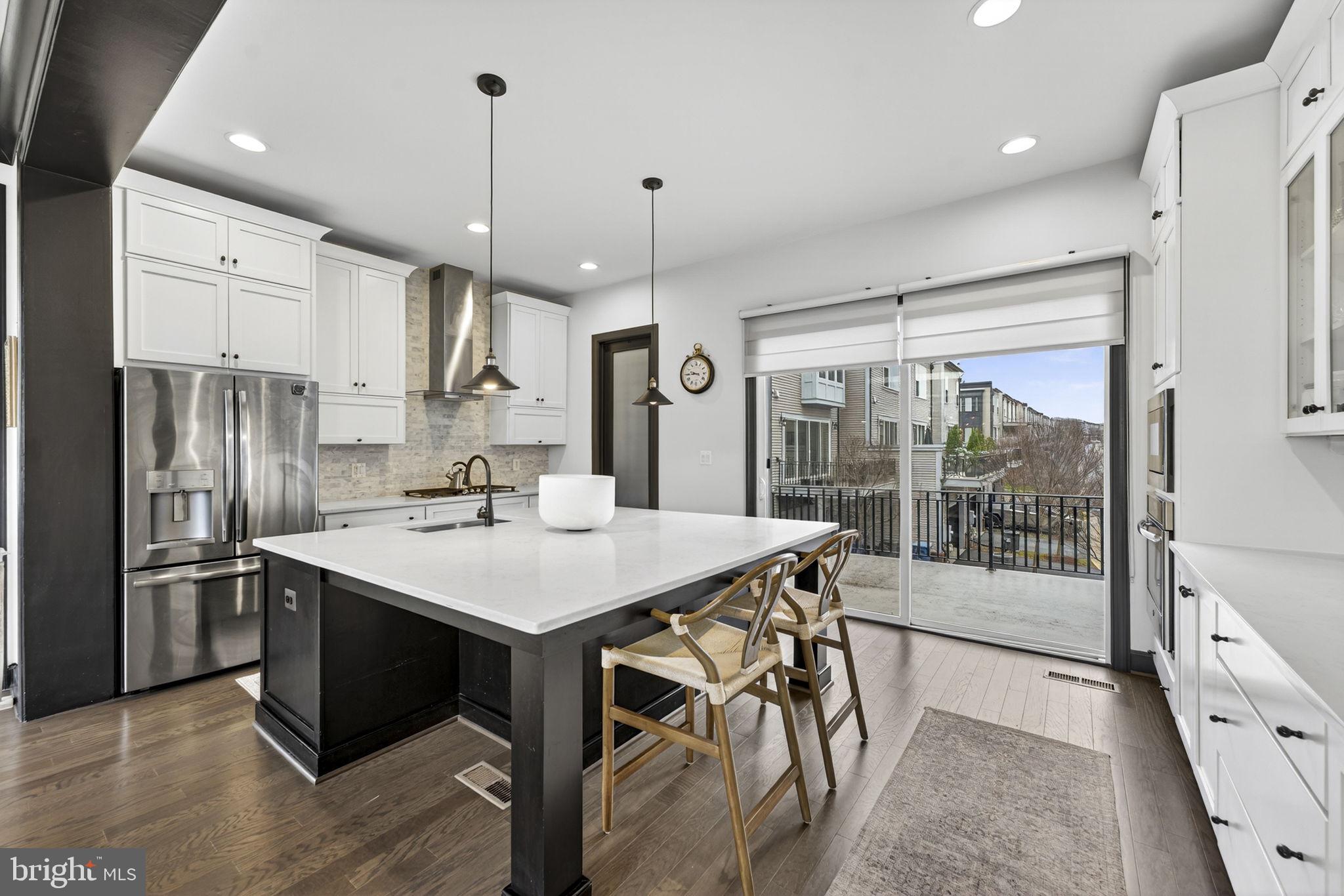 BRAMBLETON TOWN CENTER - Residential