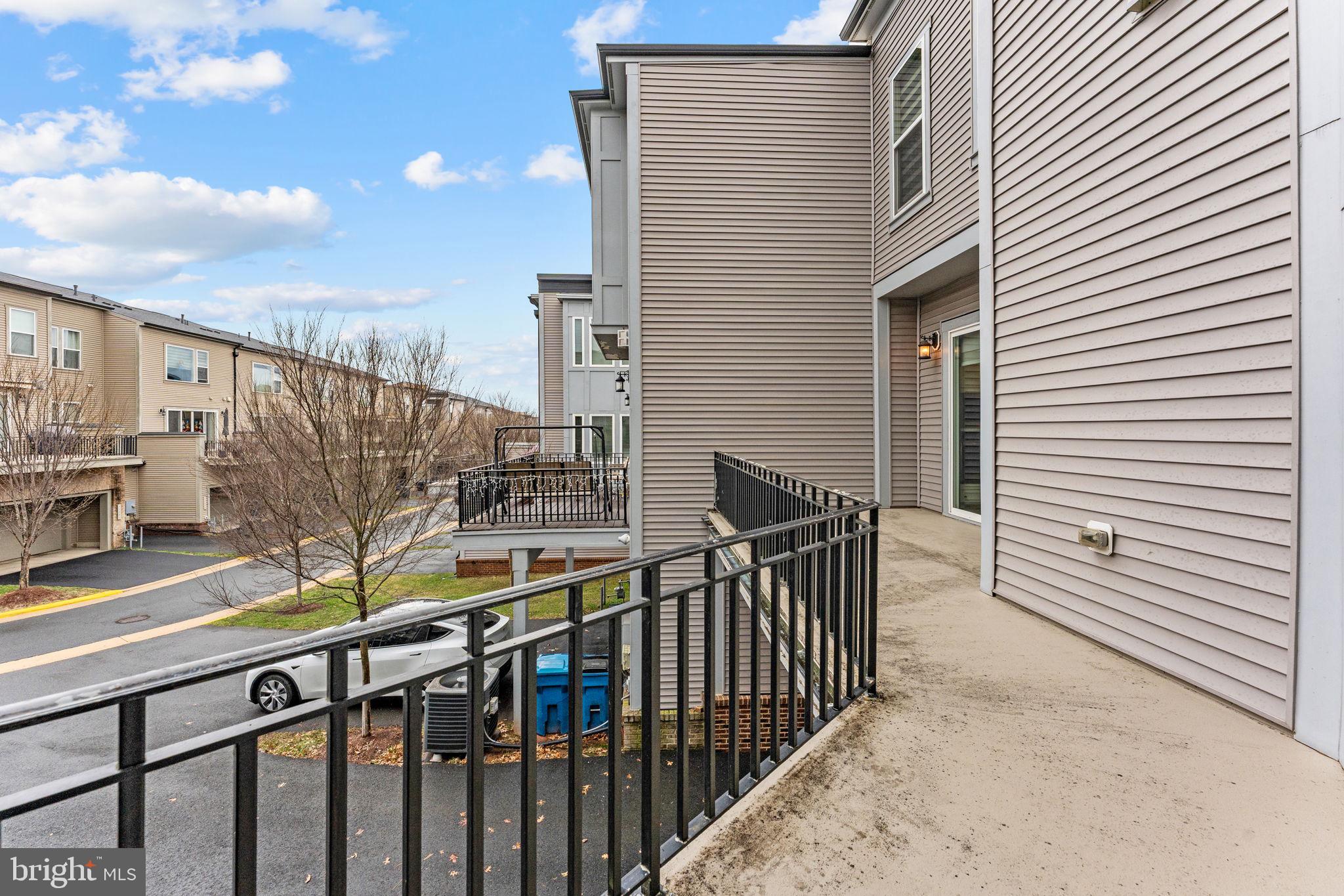 BRAMBLETON TOWN CENTER - Residential