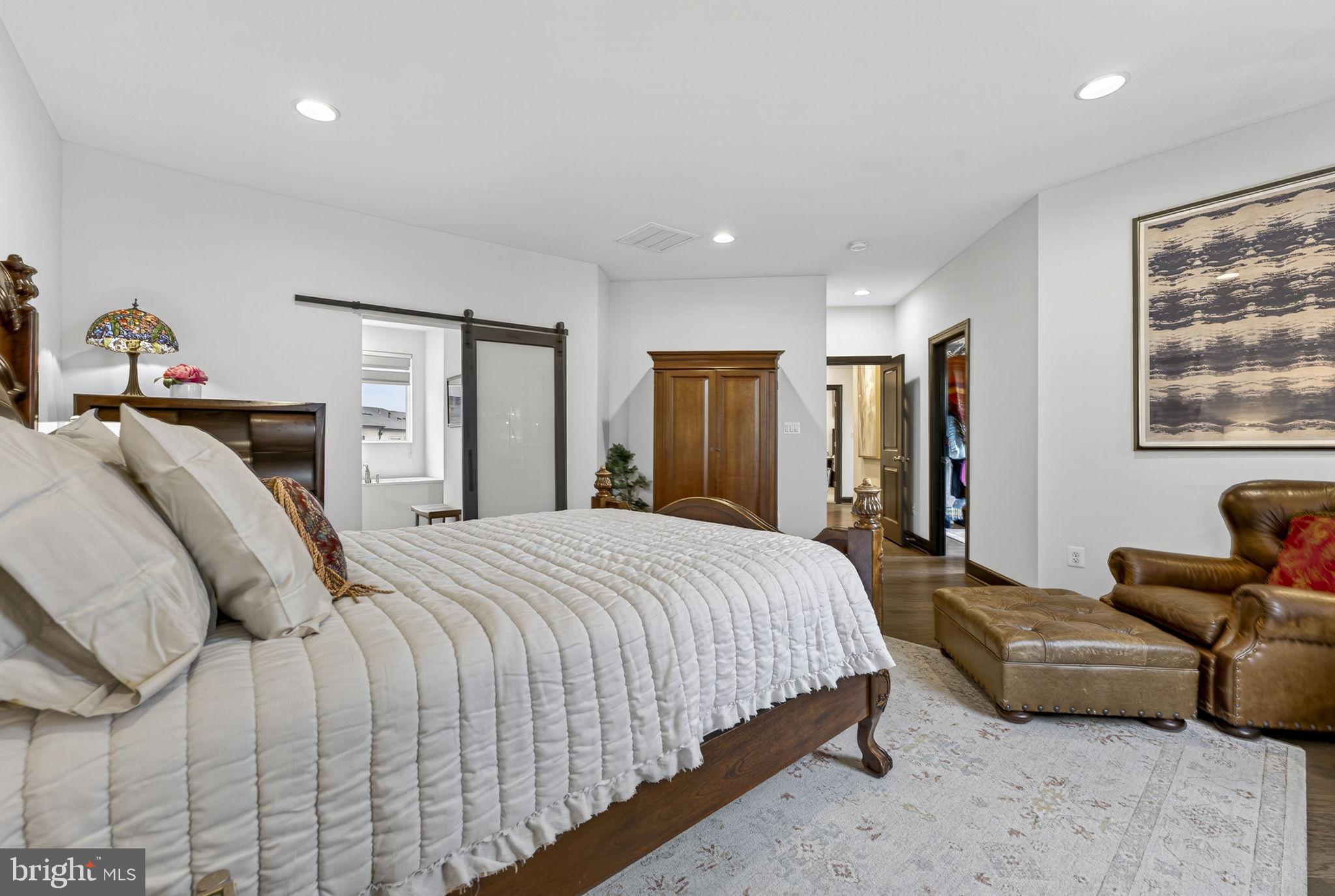 BRAMBLETON TOWN CENTER - Residential