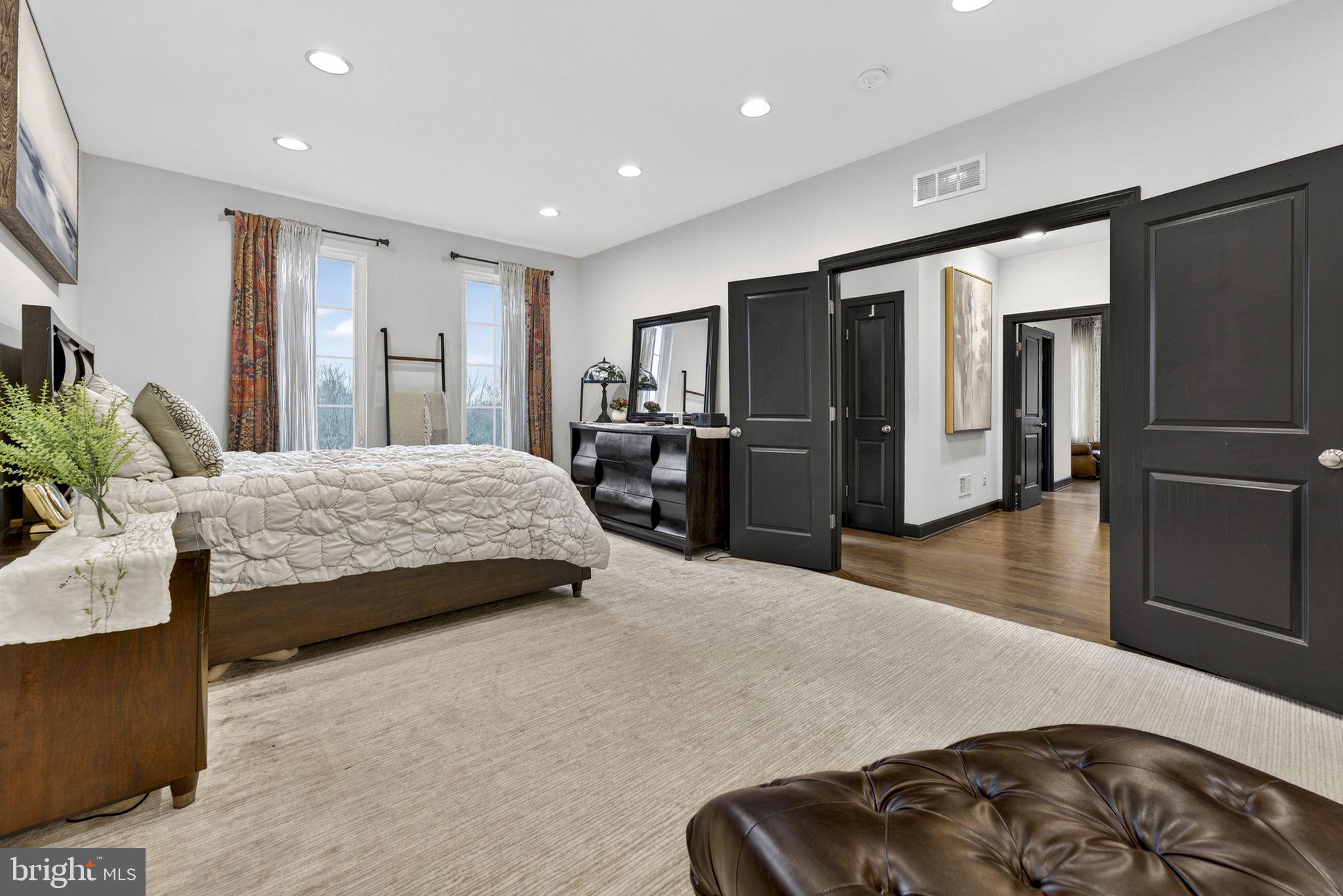 BRAMBLETON TOWN CENTER - Residential