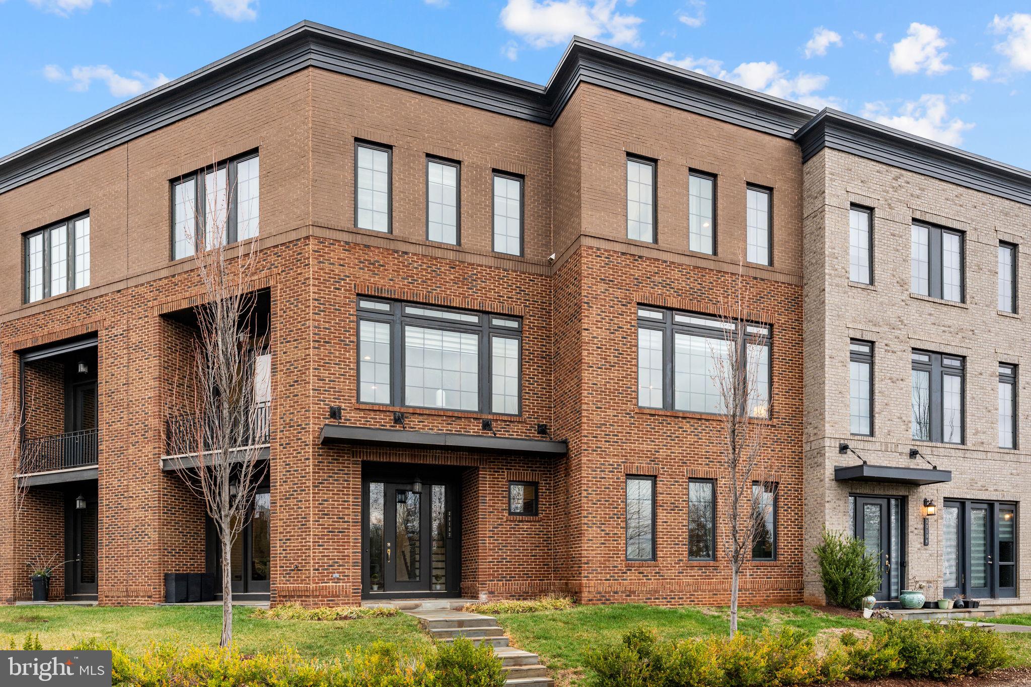 BRAMBLETON TOWN CENTER - Residential