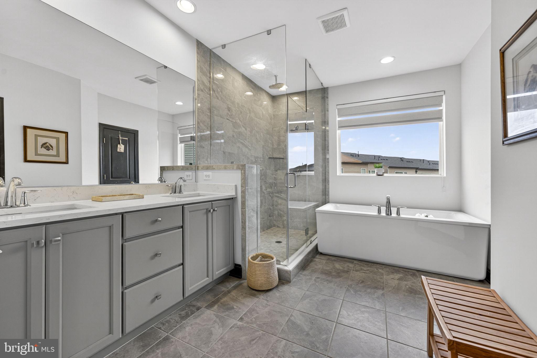 BRAMBLETON TOWN CENTER - Residential