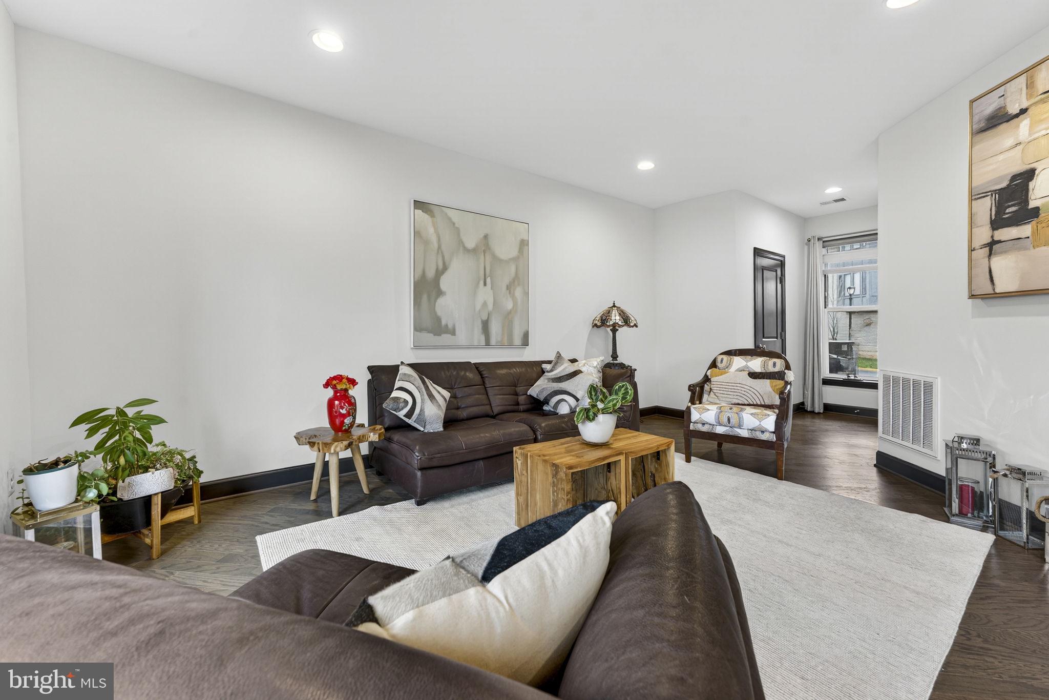 BRAMBLETON TOWN CENTER - Residential