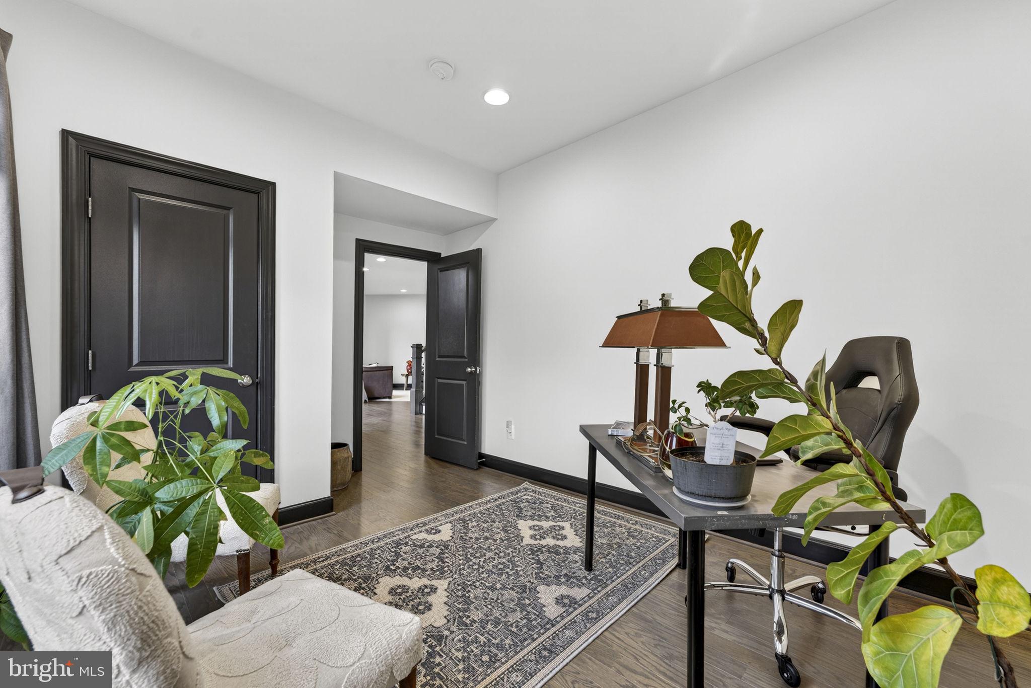 BRAMBLETON TOWN CENTER - Residential