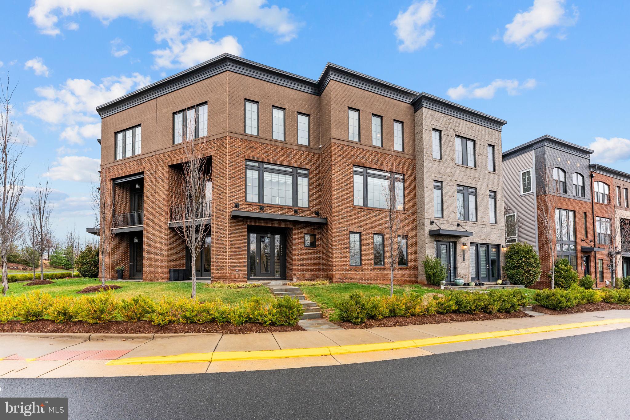 BRAMBLETON TOWN CENTER - Residential