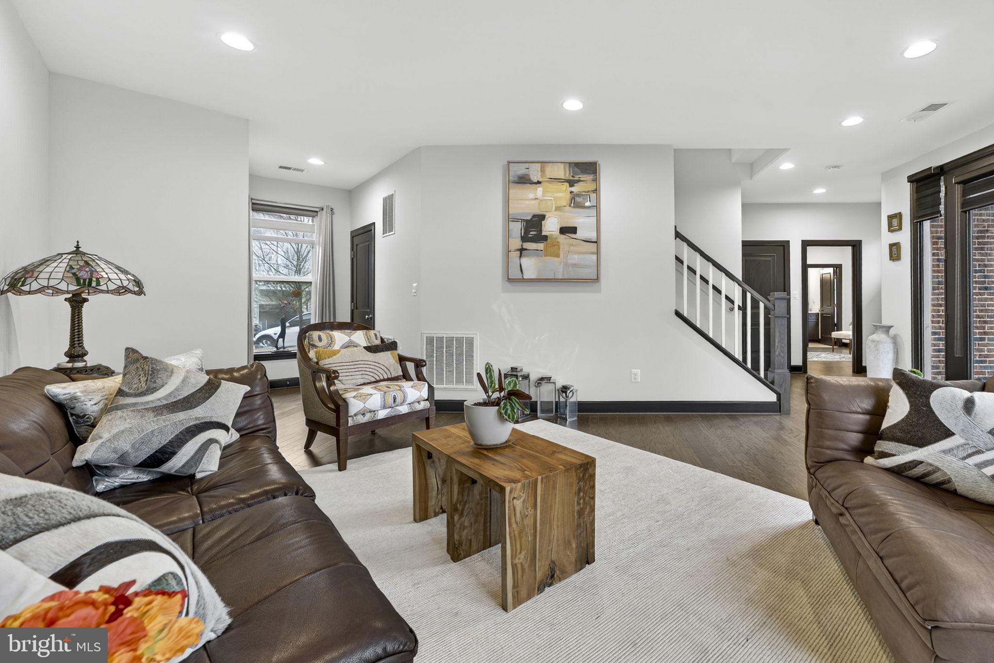 BRAMBLETON TOWN CENTER - Residential