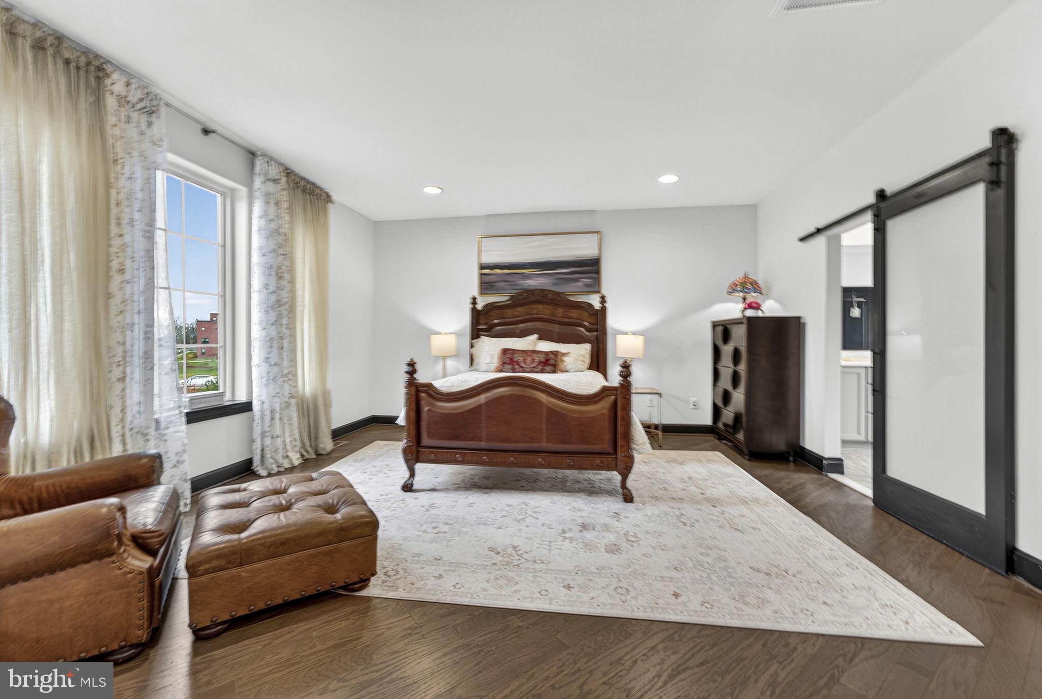 BRAMBLETON TOWN CENTER - Residential