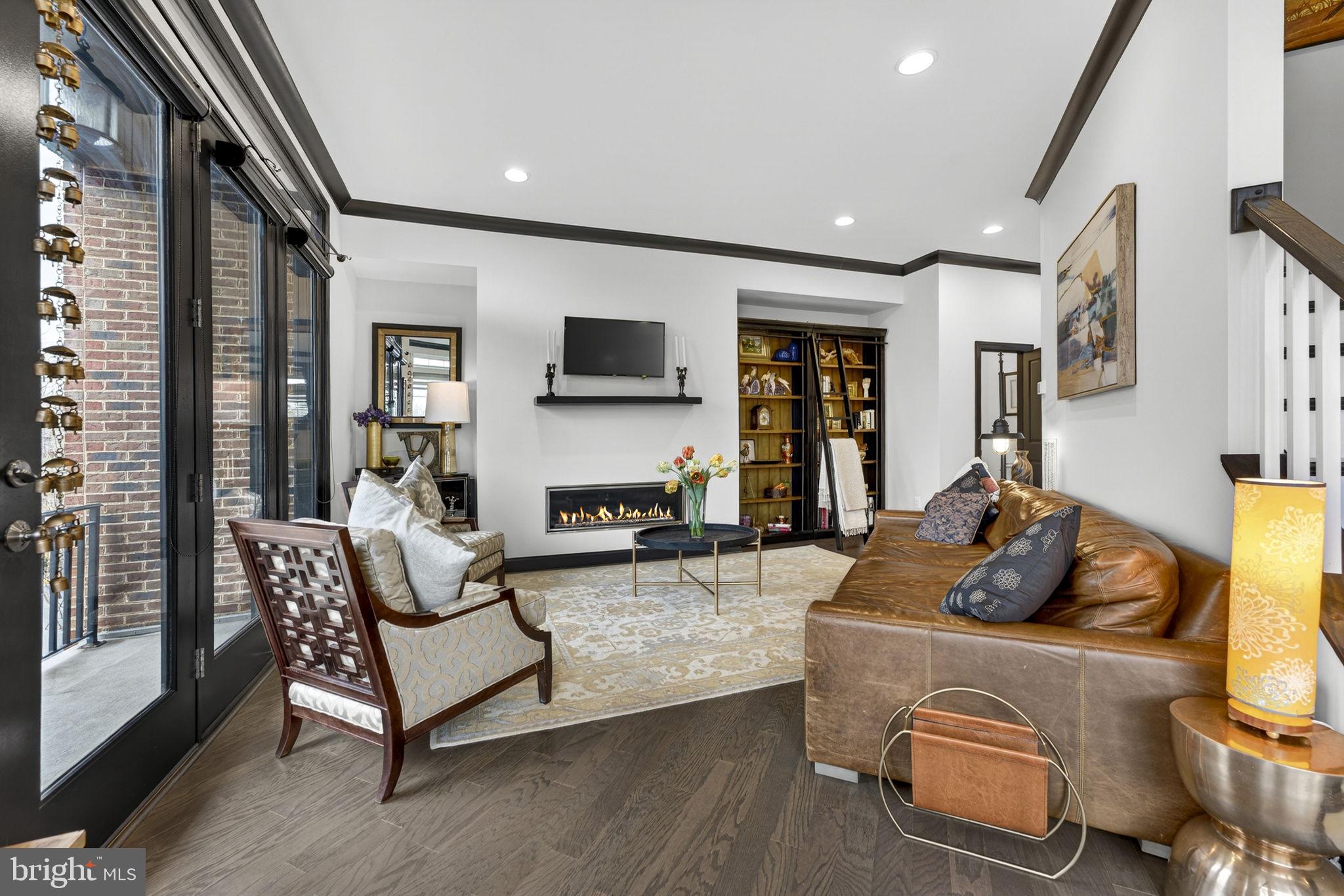 BRAMBLETON TOWN CENTER - Residential