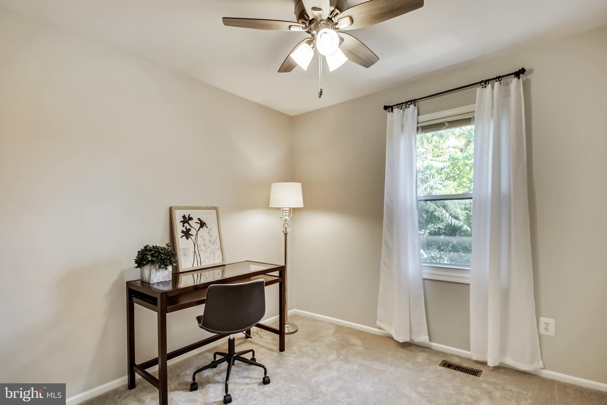 LAKE BRADDOCK - Residential