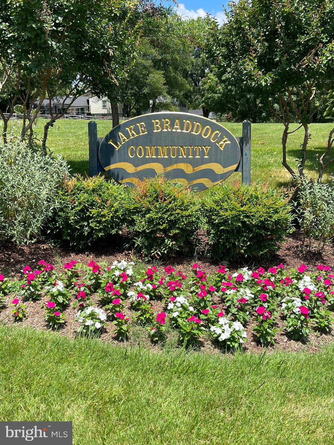 LAKE BRADDOCK - Residential