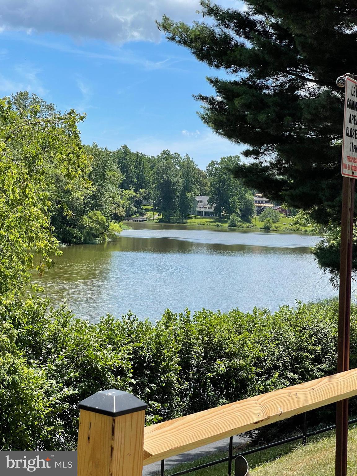 LAKE BRADDOCK - Residential