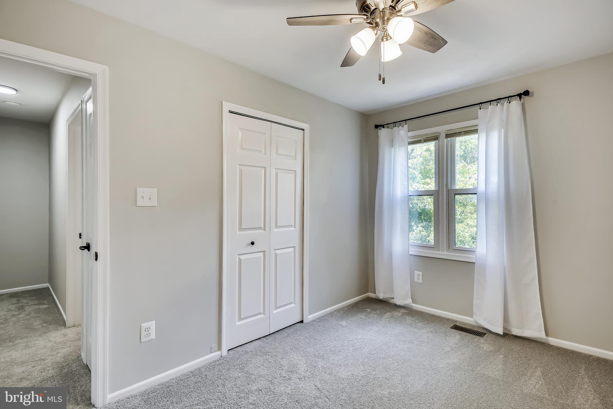 LAKE BRADDOCK - Residential