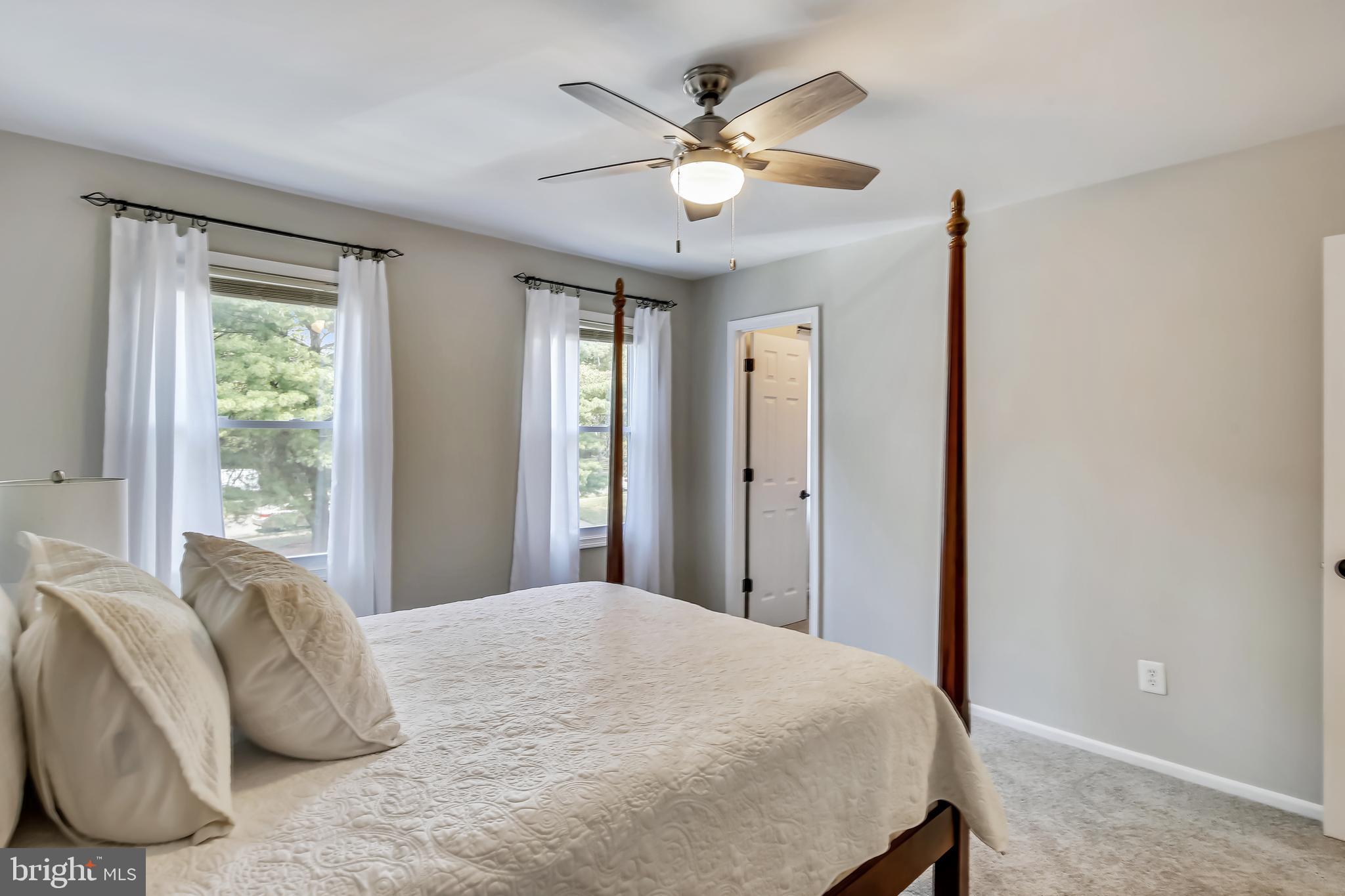 LAKE BRADDOCK - Residential