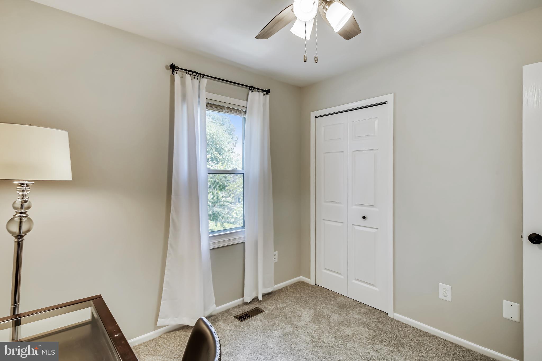 LAKE BRADDOCK - Residential