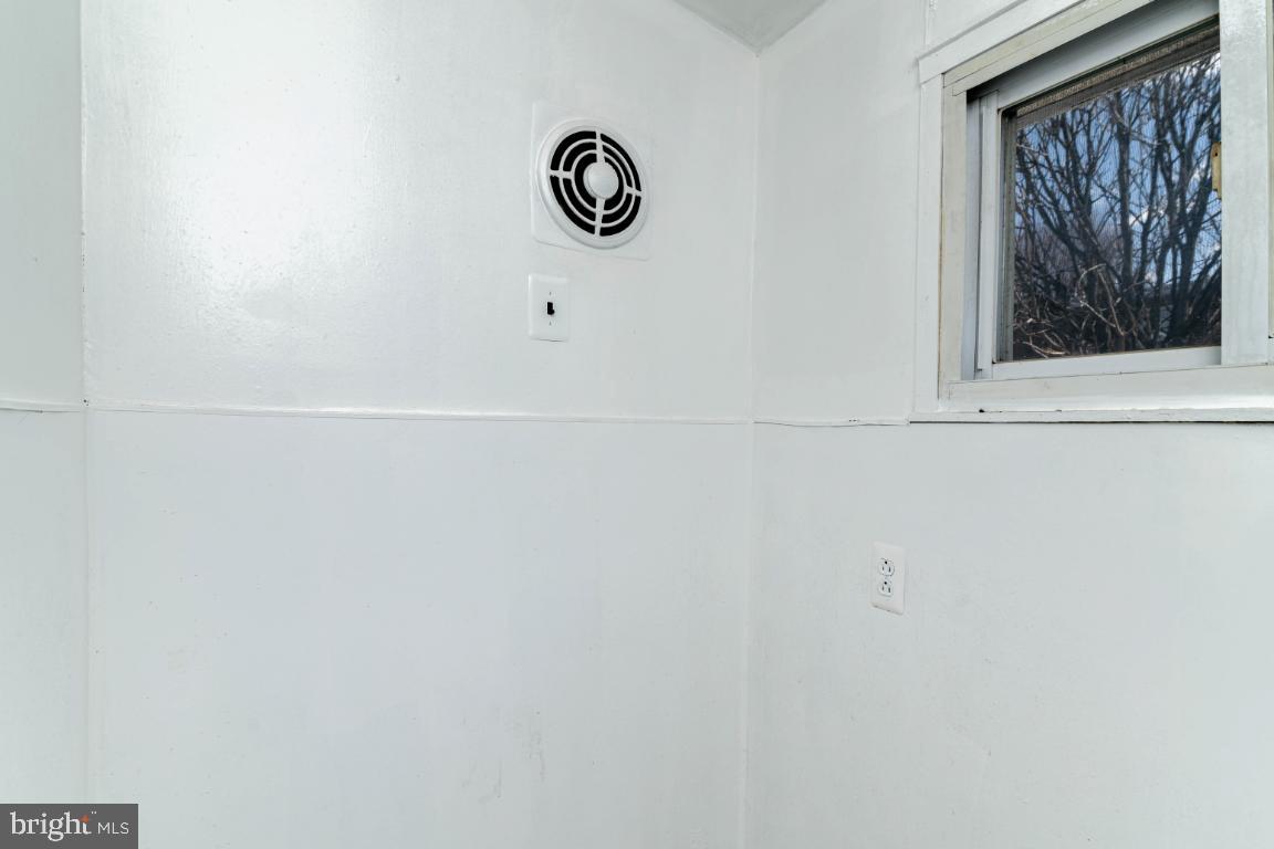 WEST OAK LANE - Residential