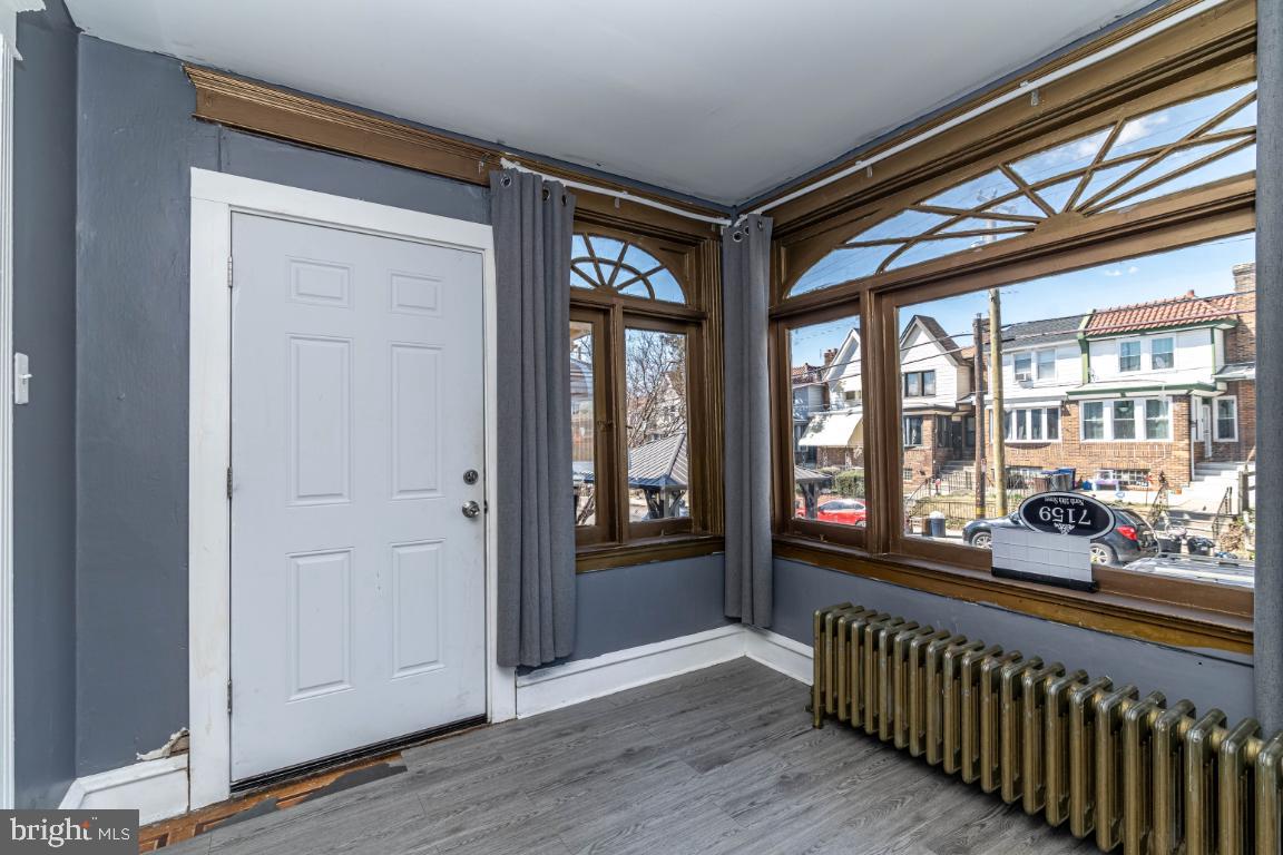 WEST OAK LANE - Residential