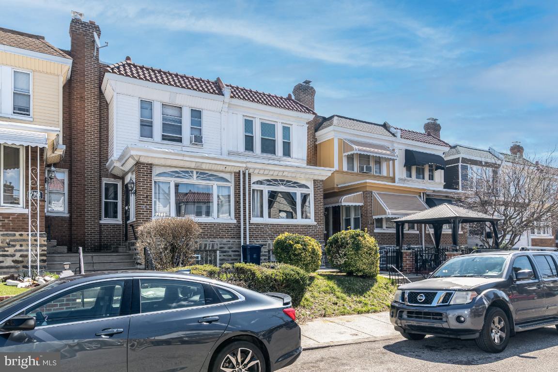 WEST OAK LANE - Residential