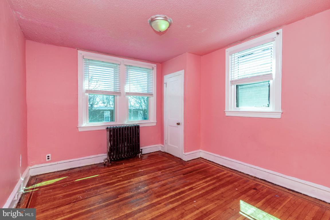 WEST OAK LANE - Residential