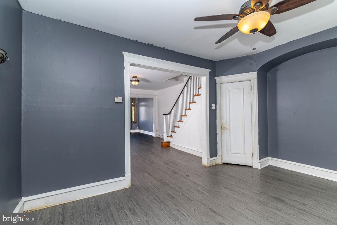 WEST OAK LANE - Residential