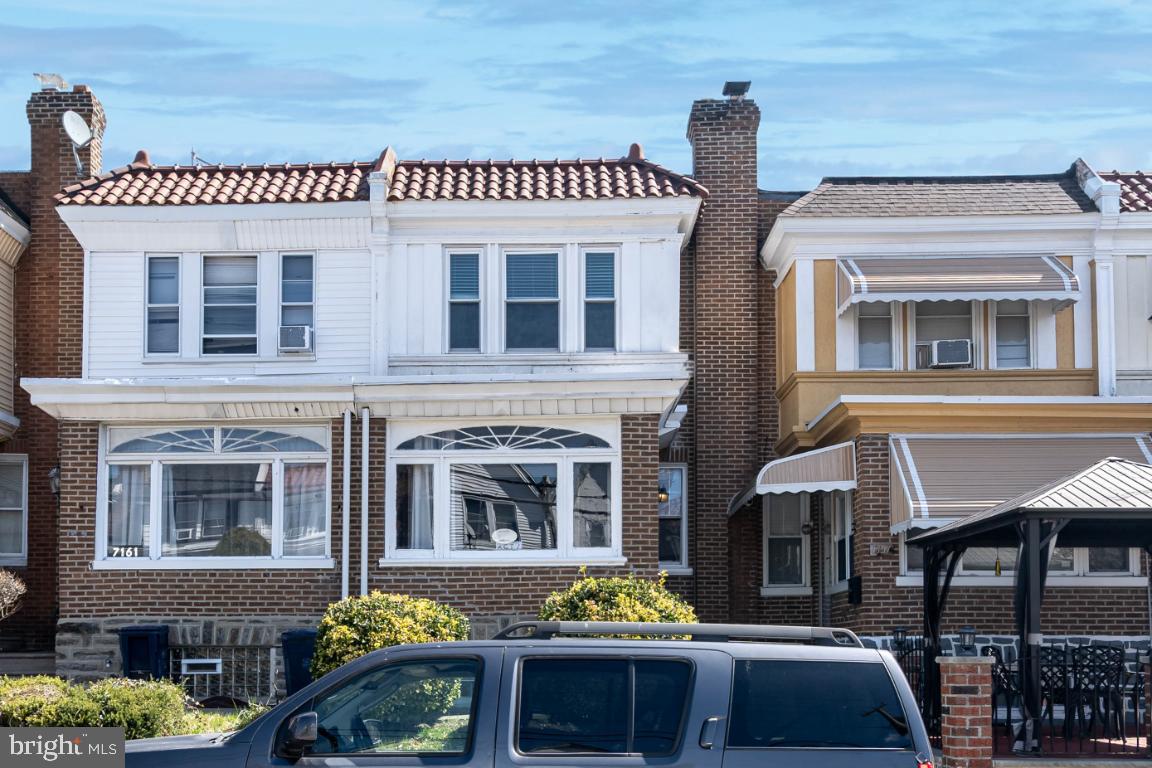 WEST OAK LANE - Residential