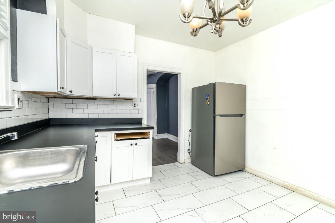WEST OAK LANE - Residential