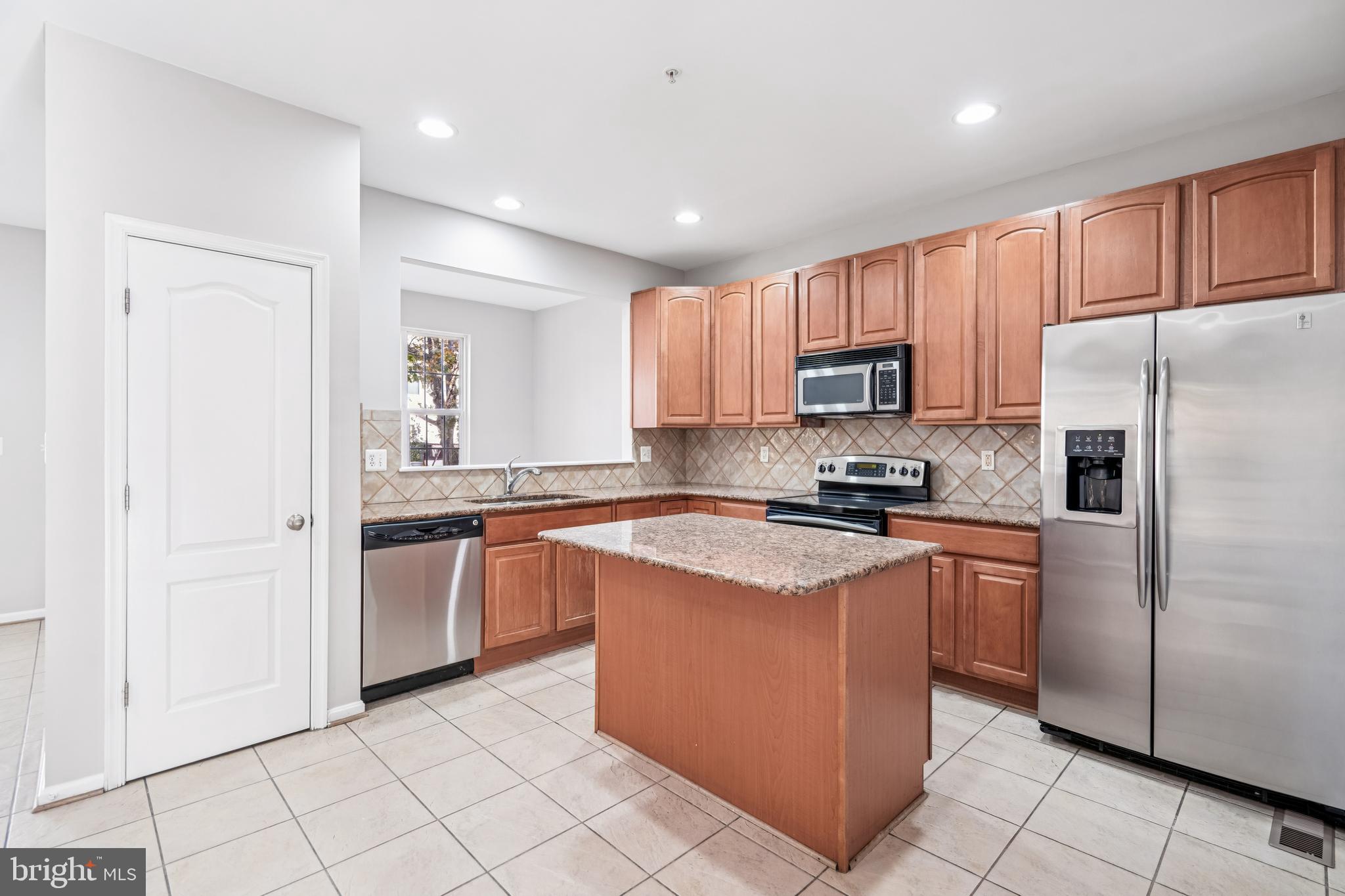 CHARWOOD VILLAGE-PLAT 1> - Residential