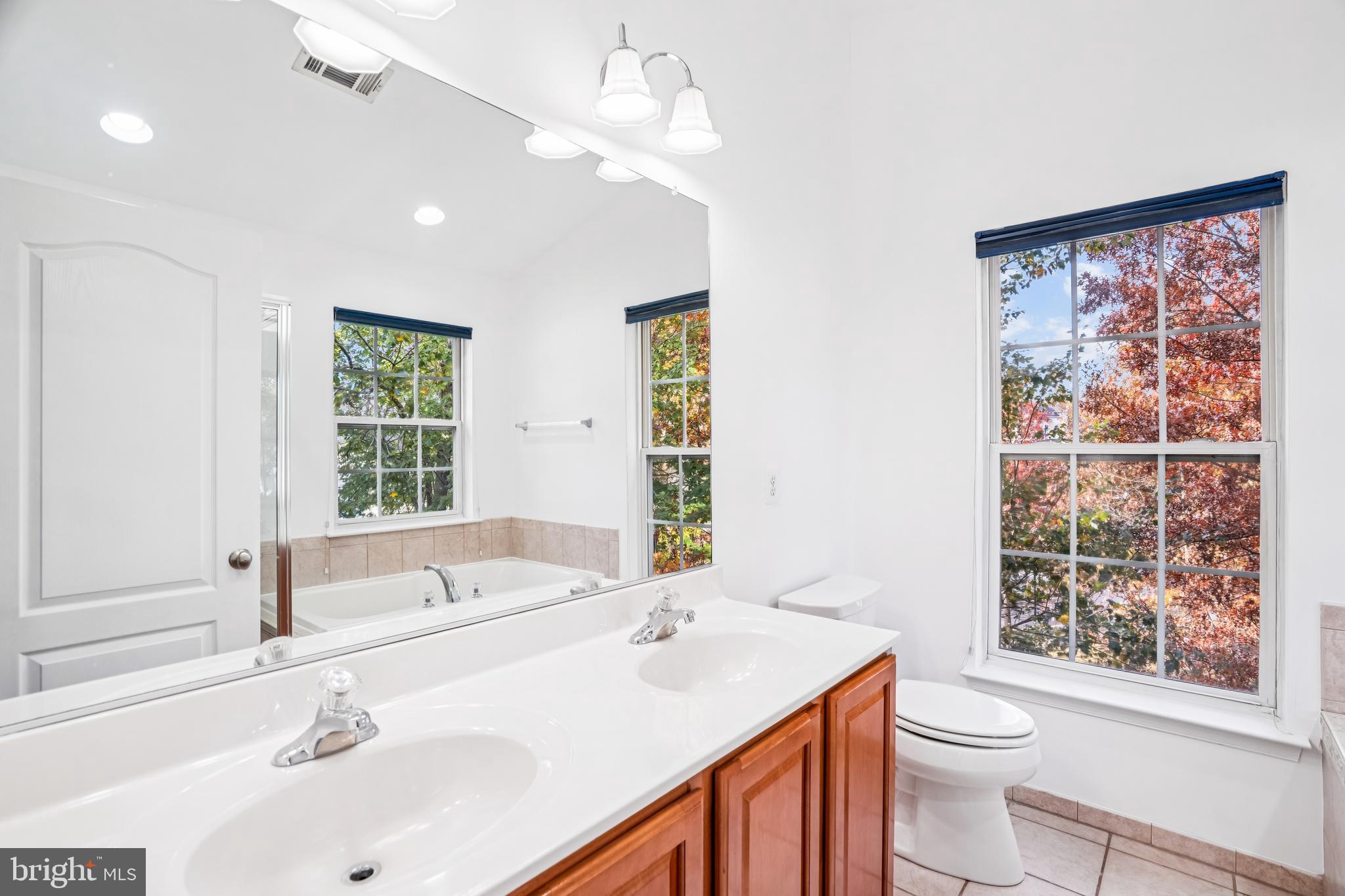 CHARWOOD VILLAGE-PLAT 1> - Residential