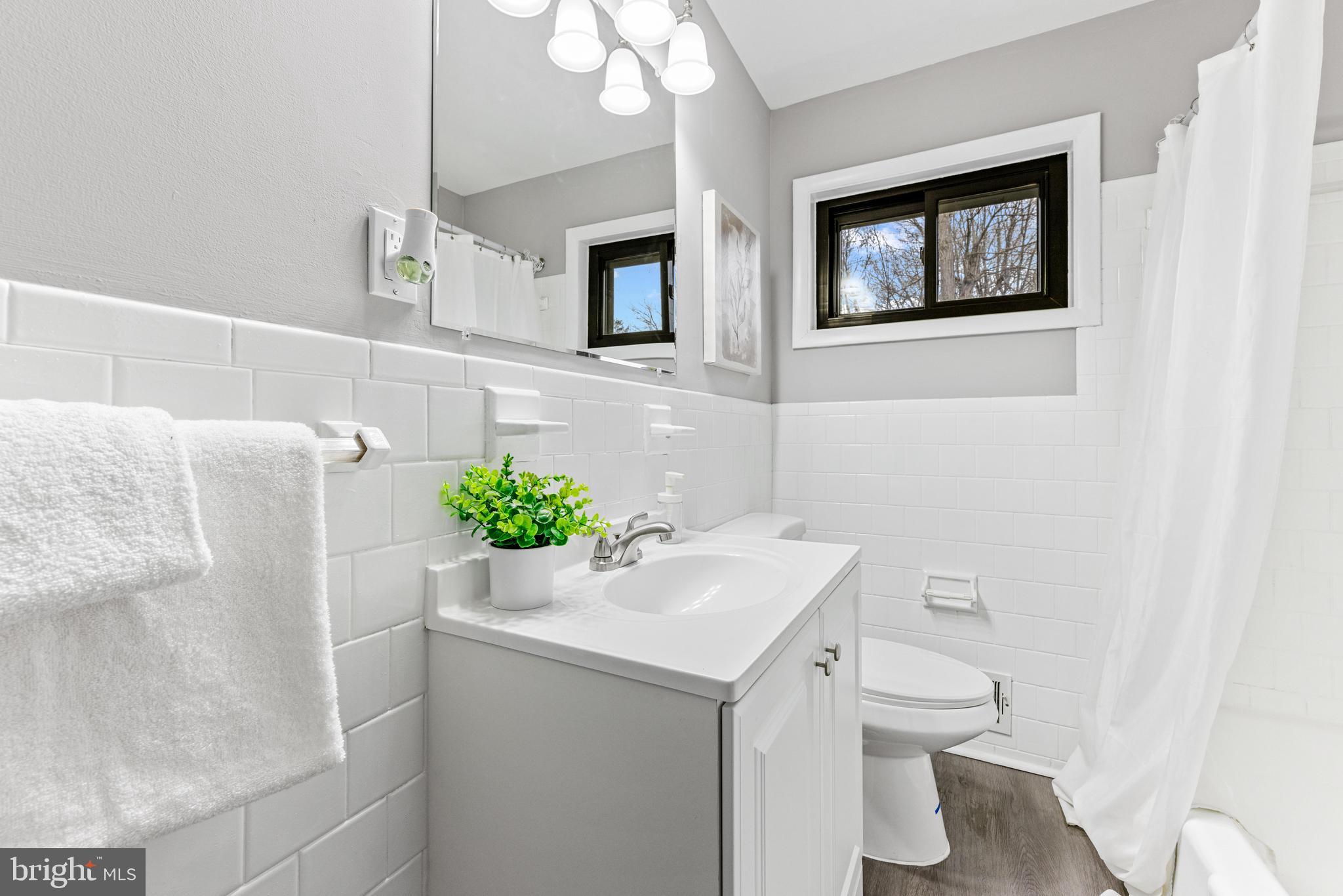 HUNTERS HARBOR - Residential