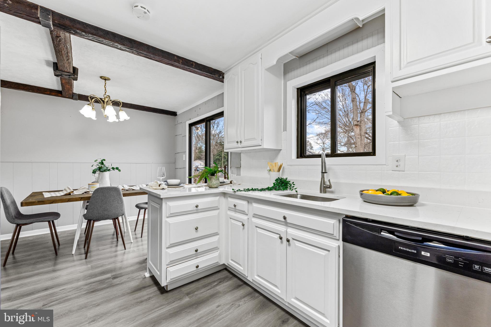 HUNTERS HARBOR - Residential